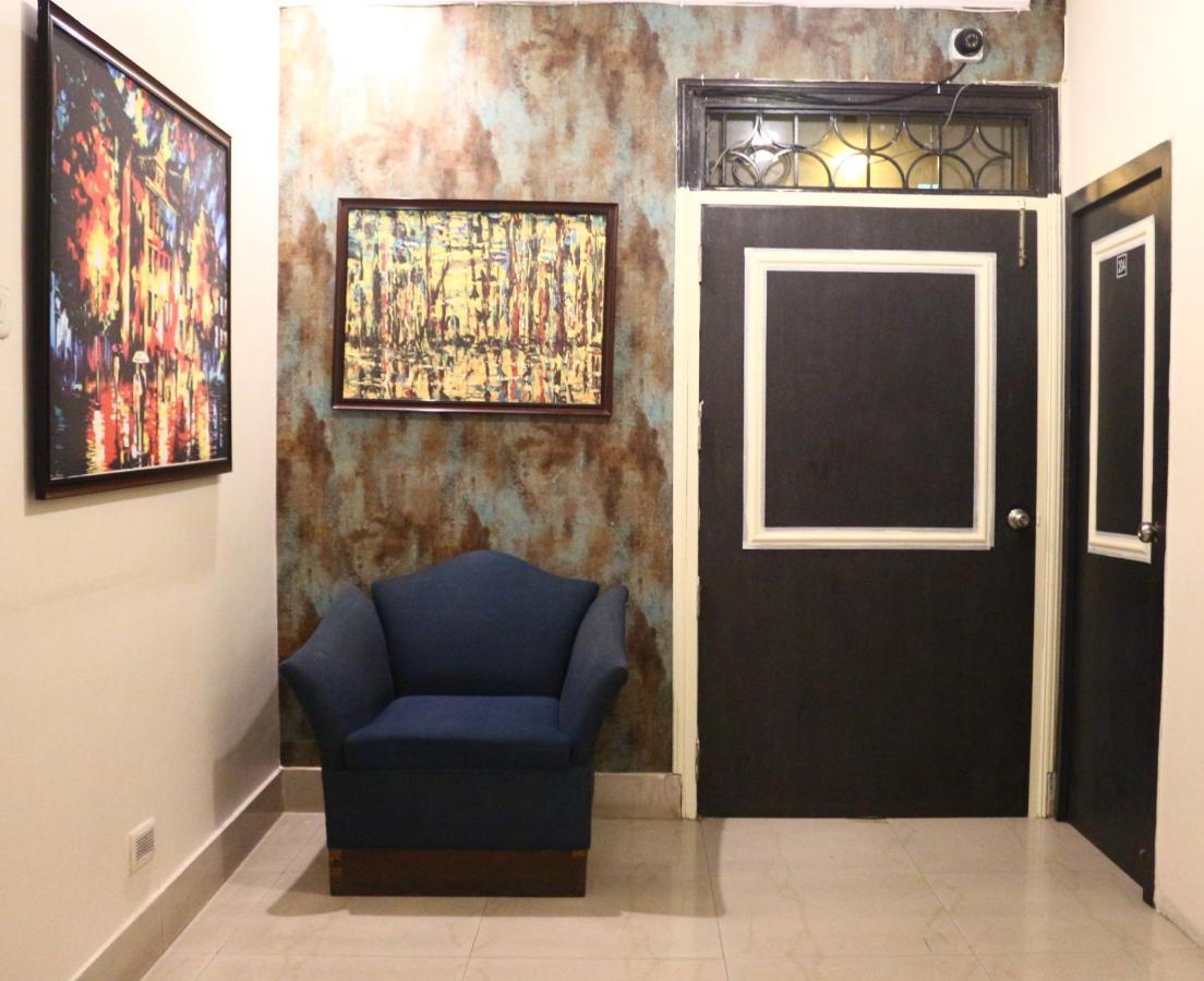 Crossroads Hotel โกลกาตา ภายนอก รูปภาพ